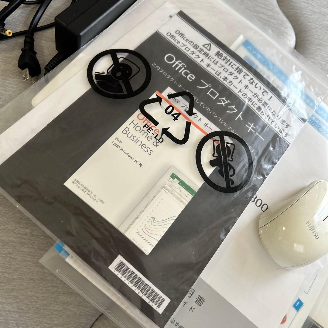 初期化済 Fujitsu LIFEBOOK ノートPC 2019年式