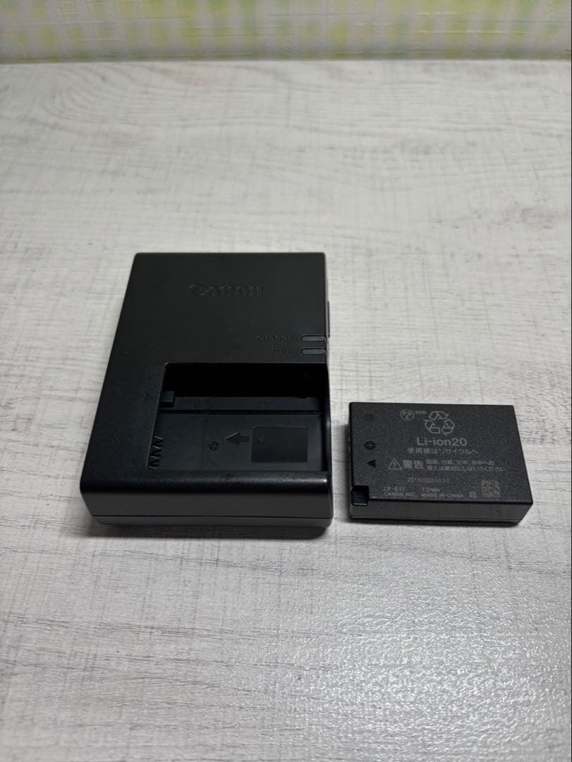 Canon EOS M3 ダブルズームキット 入学式　運動会　レンズ2本セット