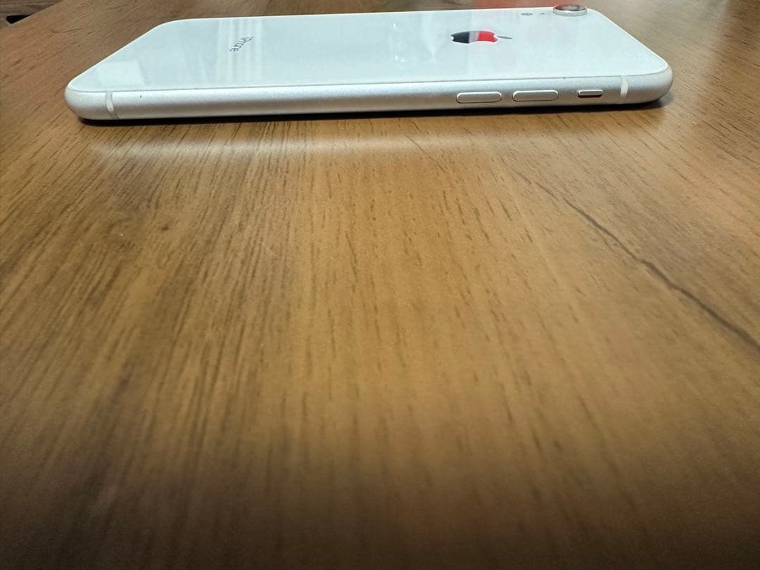 iPhone XR 64GB バッテリー82% iFaceケース付き