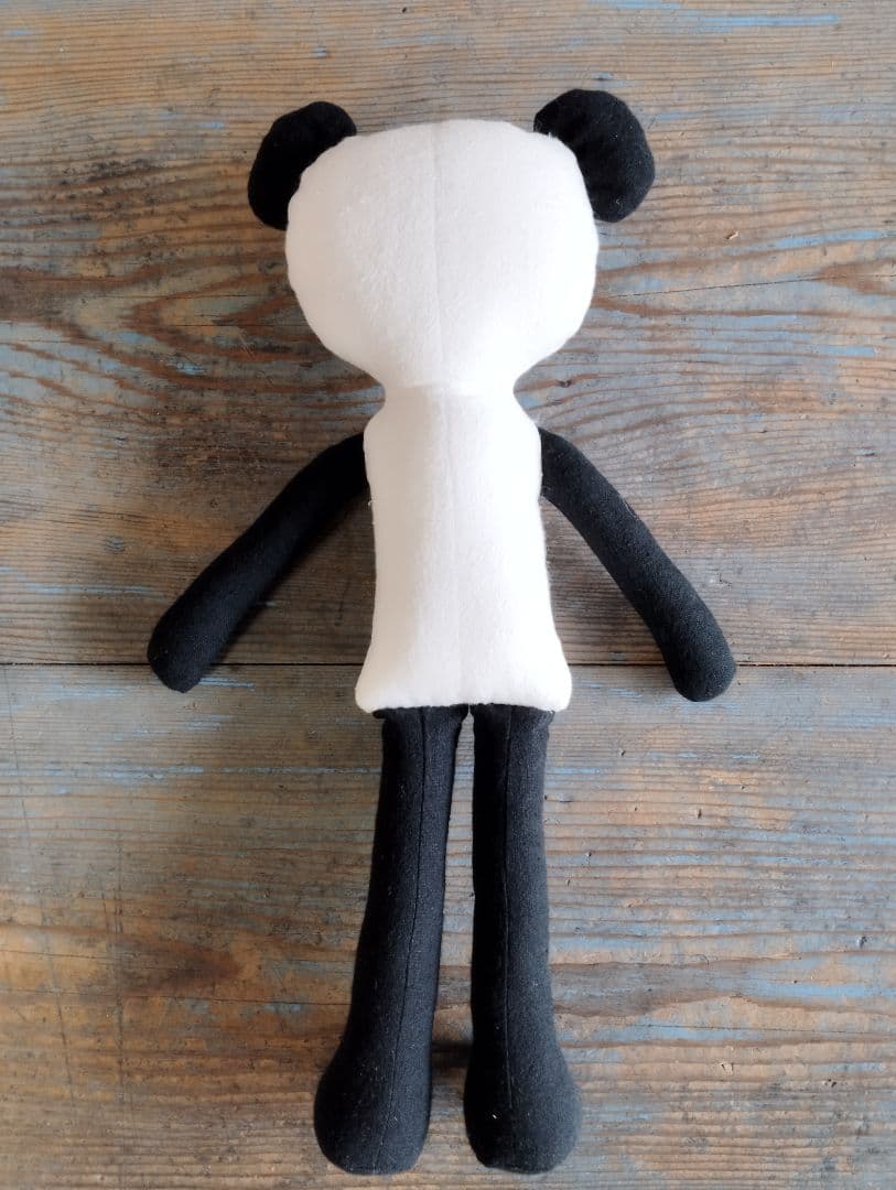 バンドメイド・パンダの着せ替え人形セット