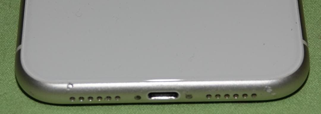 ◆iPhone11ホワイト◆128GB◆ジャンク品◆バッテリー73%◆