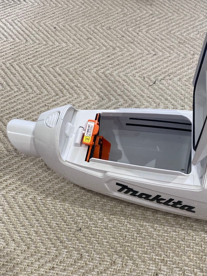 マキタ　スティッククリーナー CL107FD 充電式クリーナー