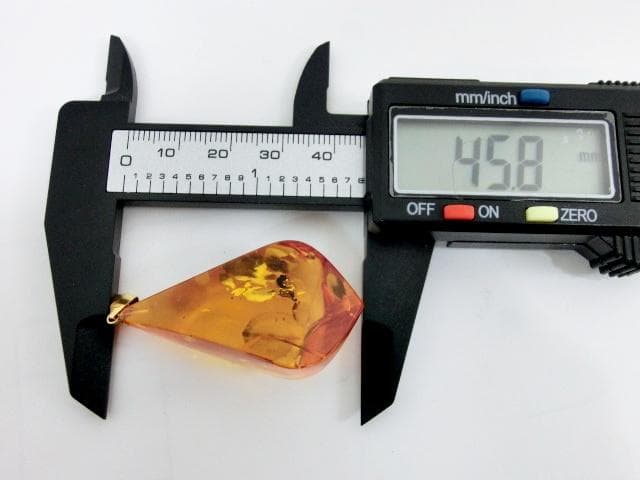 K18 琥珀 ペンダントトップ ゴールドインクルージョン