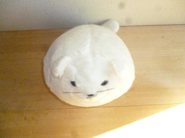 シルビア&シルベスター　レトロなぬいぐるみ　ホワイト猫型ぬいぐるみ 約４０cm