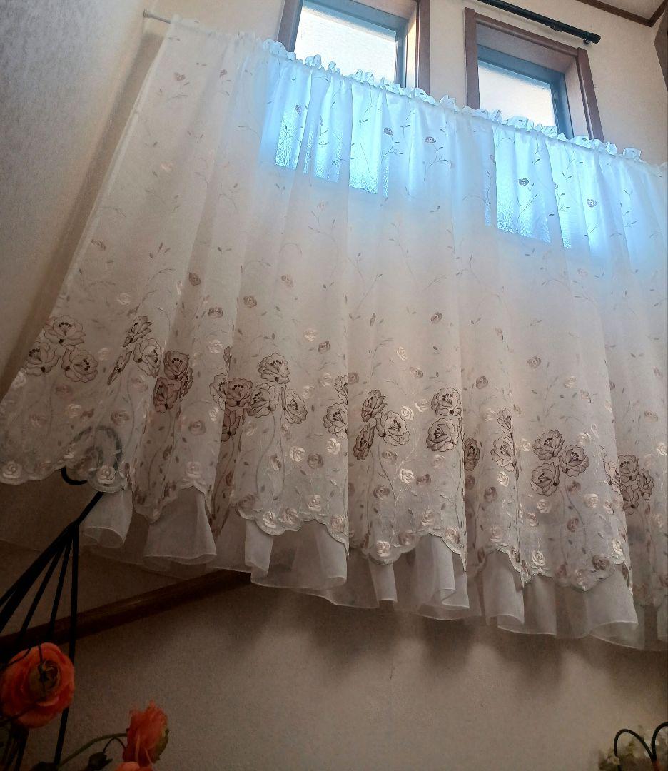 カフェカーテン【Sara様オーダー品　バラ刺繍トルコレース2枚重ね】ハンドメイド