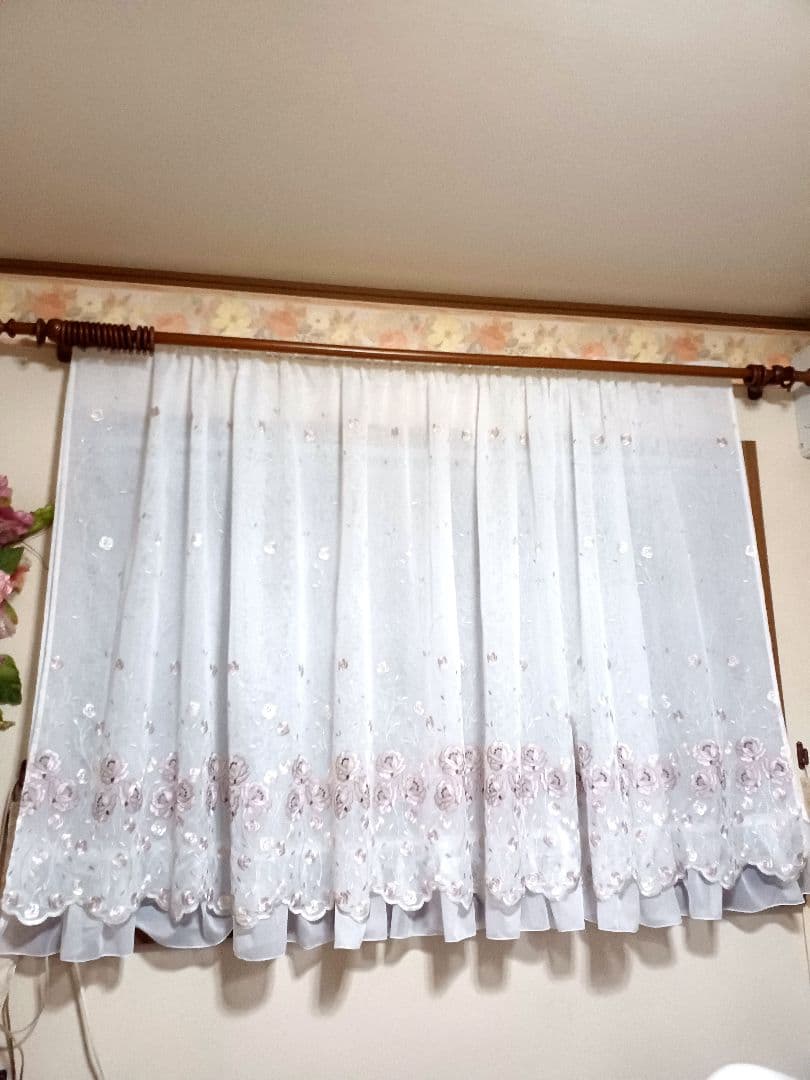 カフェカーテン【Sara様オーダー品　バラ刺繍トルコレース2枚重ね】ハンドメイド