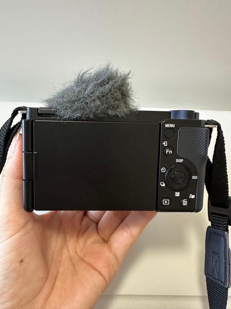 ZV-E10＆SEL1018／カメラ＆レンズセット、予備バッテリー、充電器