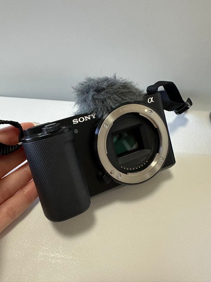 ZV-E10＆SEL1018／カメラ＆レンズセット、予備バッテリー、充電器