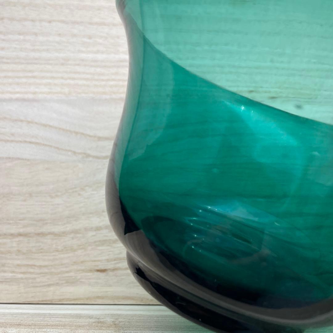 青緑色系のガラスボウル アンティーク　レトロ　気泡　インテリア　コレクション