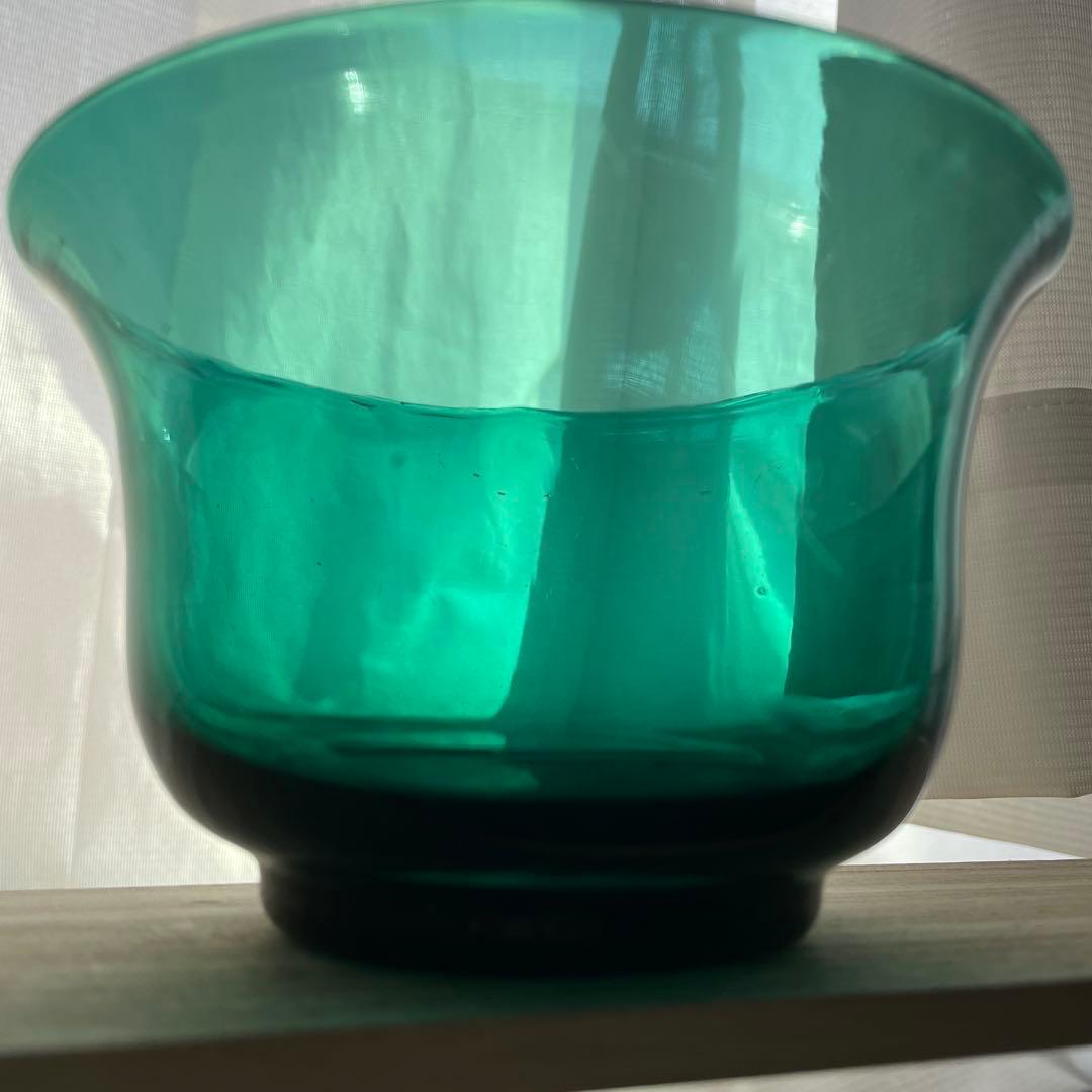 青緑色系のガラスボウル アンティーク　レトロ　気泡　インテリア　コレクション