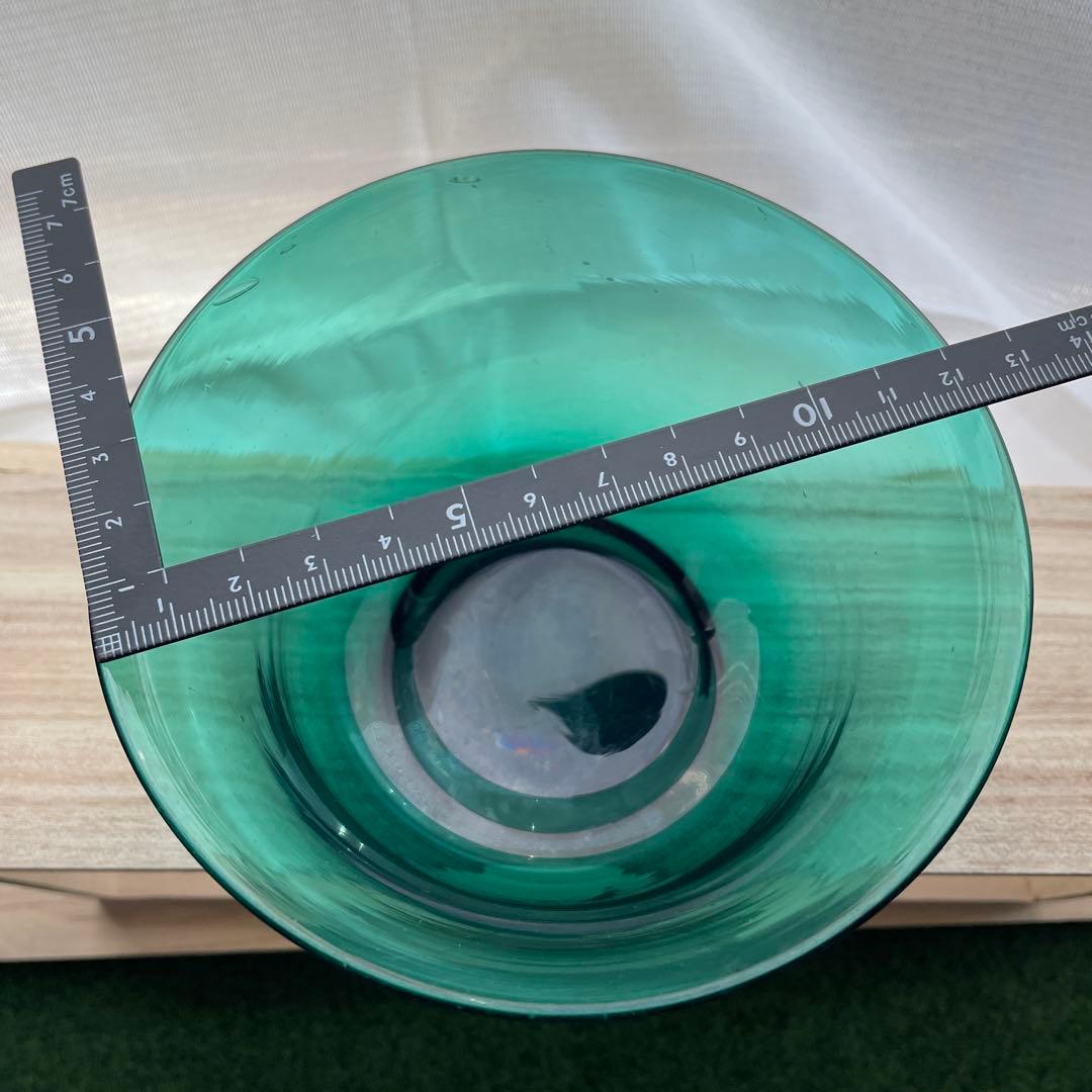 青緑色系のガラスボウル アンティーク　レトロ　気泡　インテリア　コレクション
