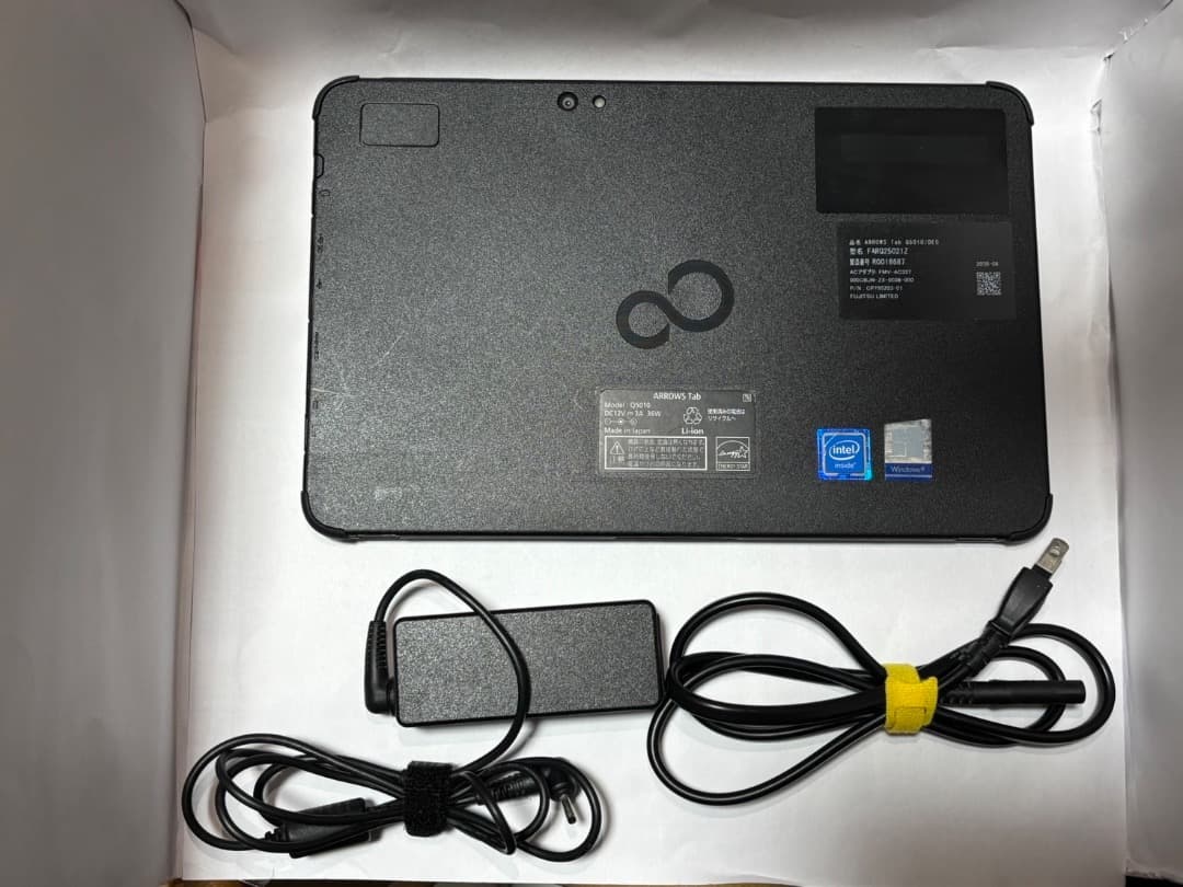 【最安値】富士通　ARROWS Tab Q5010/DEG Celeron