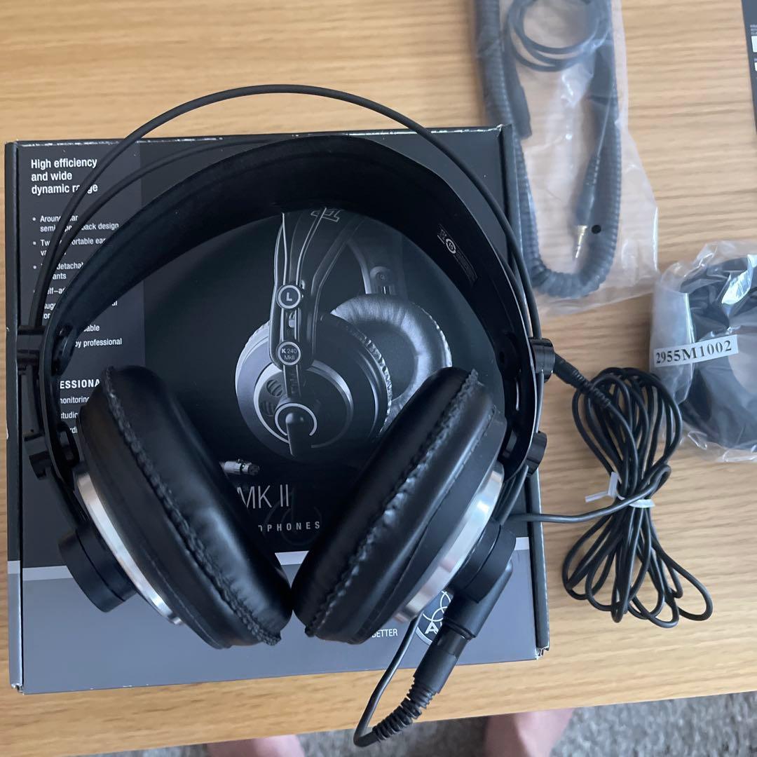 美品　AKG K 240 MK II 正規品　セミオープンヘッドホン　おまけ付き