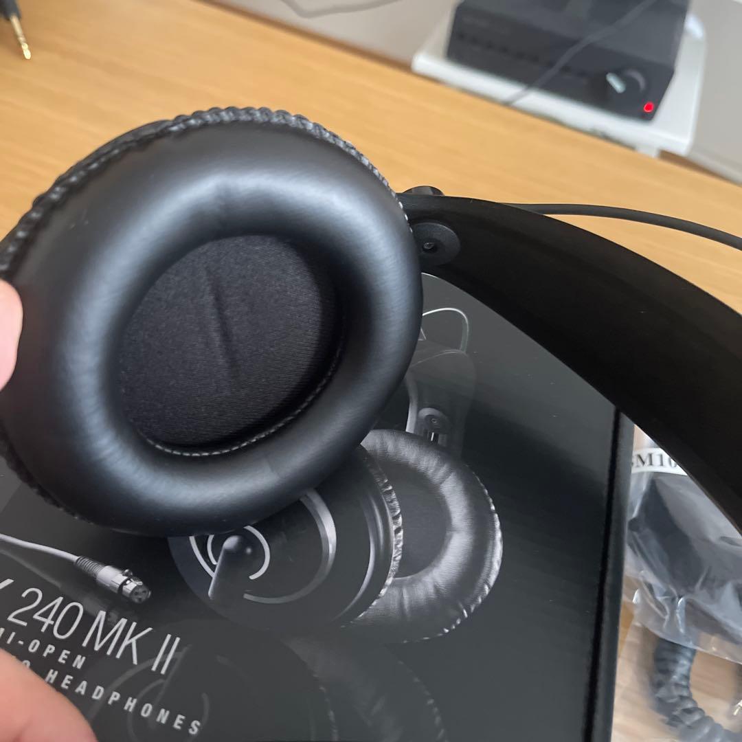 美品　AKG K 240 MK II 正規品　セミオープンヘッドホン　おまけ付き