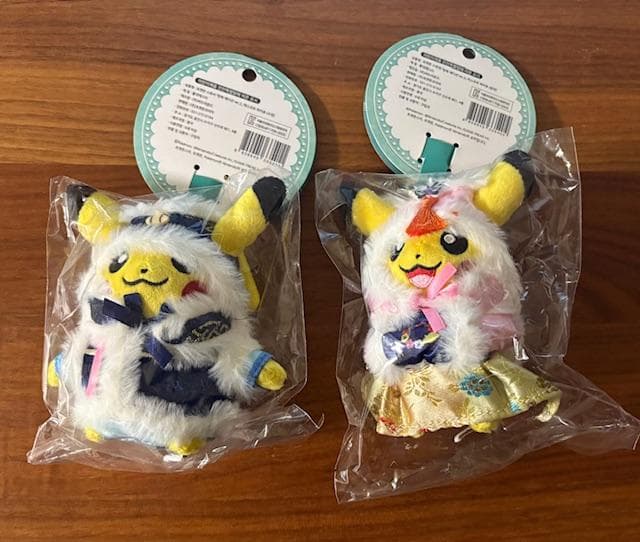 韓国限定 ピカチュウ　韓服ぬいぐるみ　ポケモン