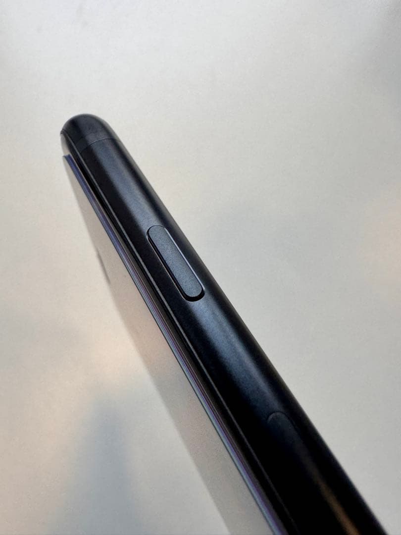 【ほぼ新品】iPhone SE (第3世代) ミッドライト 64GB 充電63回