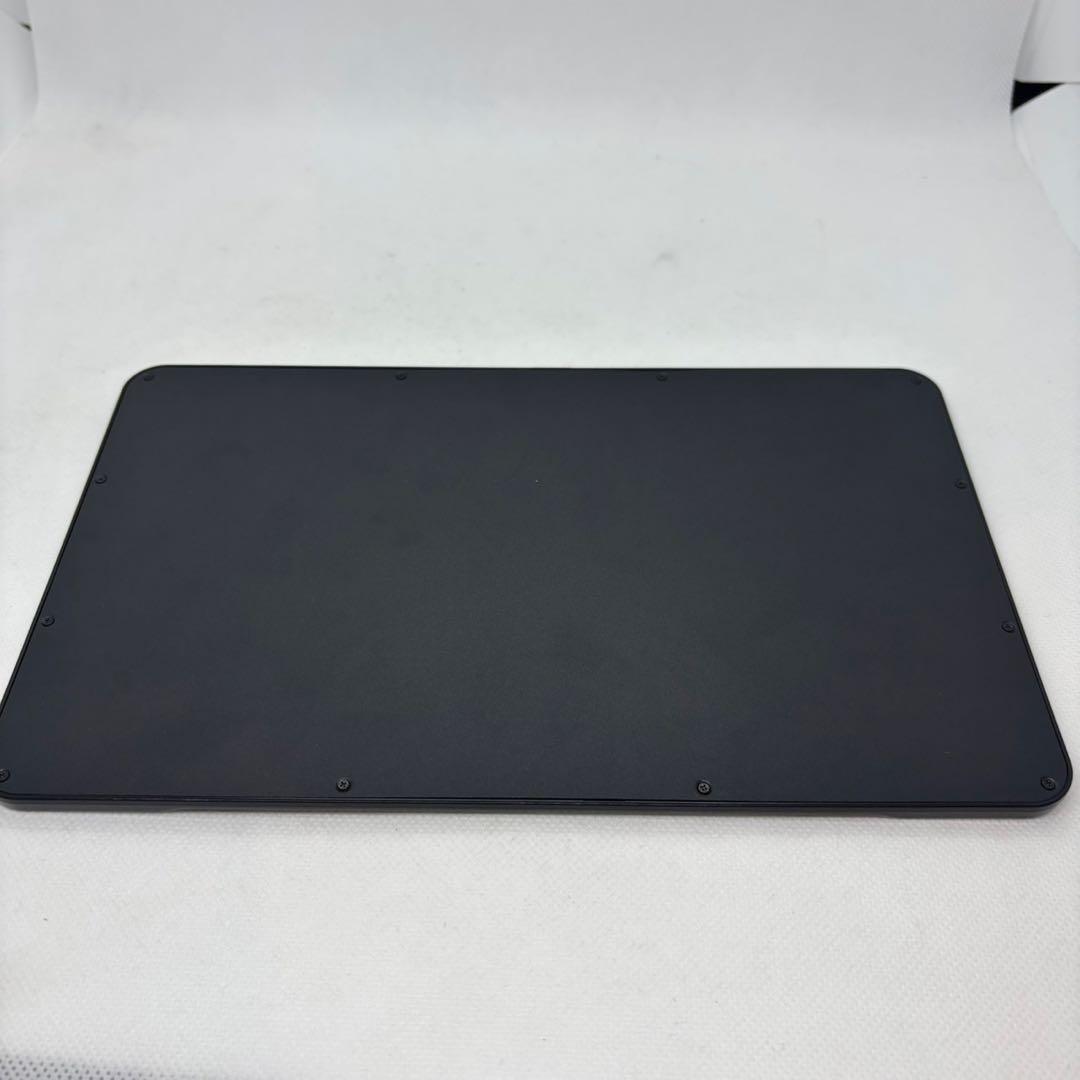 iPad6 第6世代 32GB SIMフリー　キーボード付