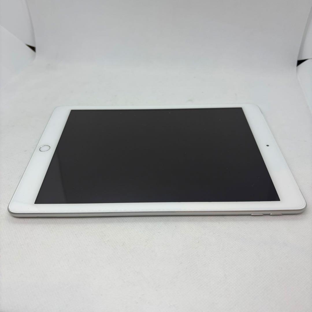 iPad6 第6世代 32GB SIMフリー　キーボード付