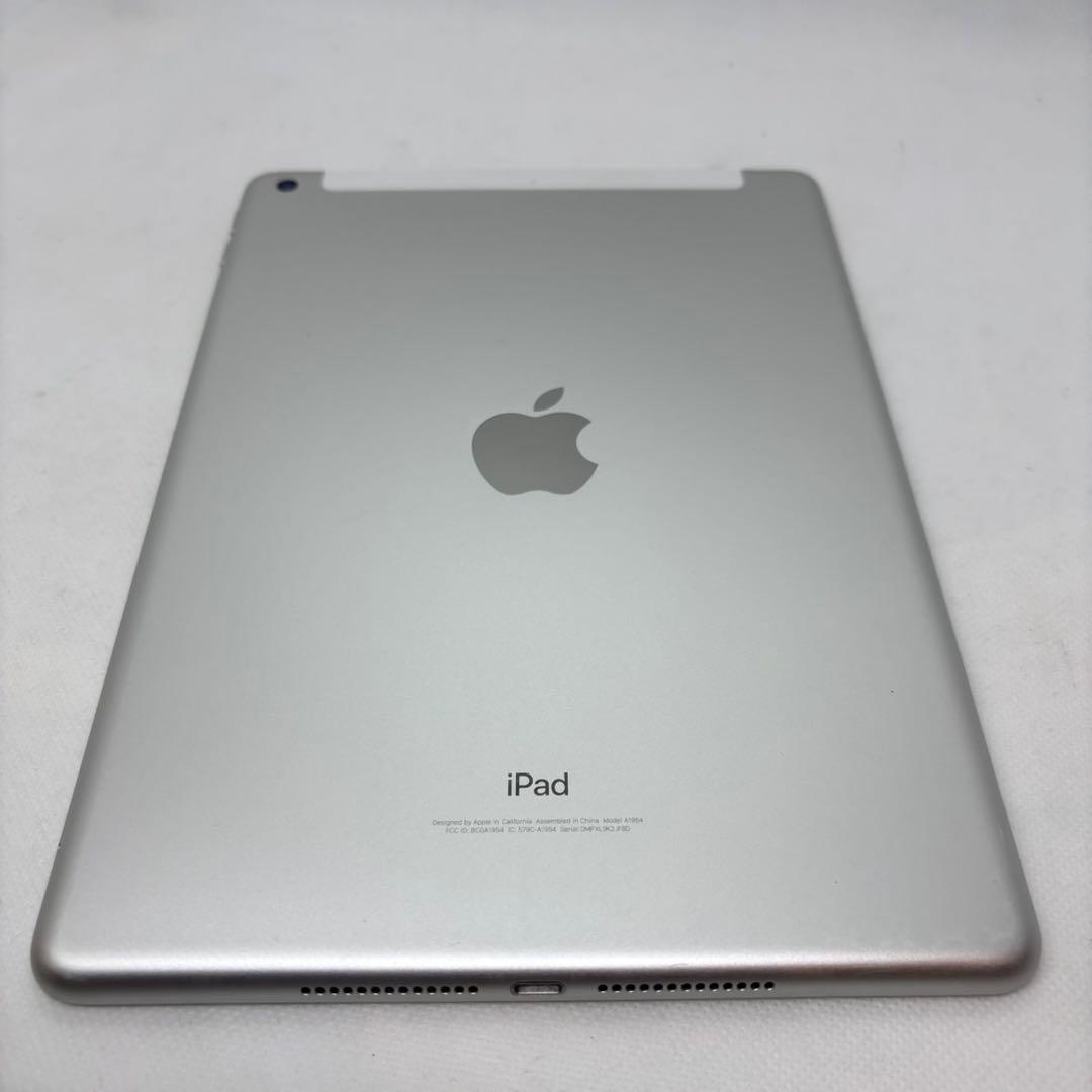 iPad6 第6世代 32GB SIMフリー　キーボード付