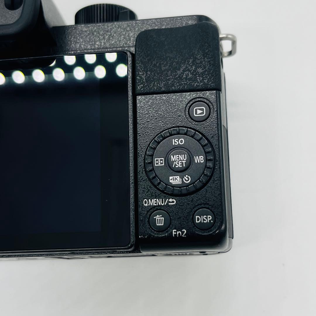 新品同様品　DC-G100D ボディ　パナソニック　コンパクトデジタルカメラ