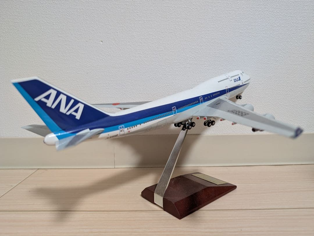 航空機・ヘリコプター ANA B747-400 JA8958 1/200