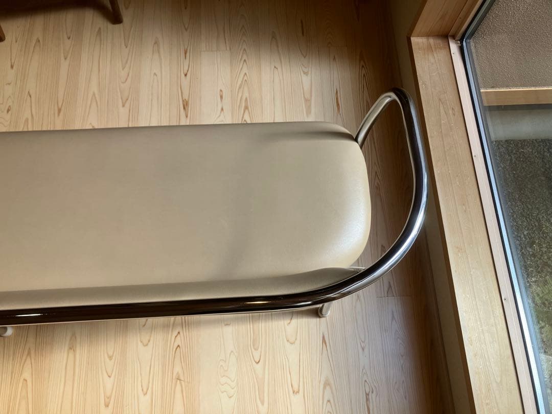 ビンテージ　チェア　2Ｐ　レザー　ミッドセンチュリー　モダン　椅子　アーム