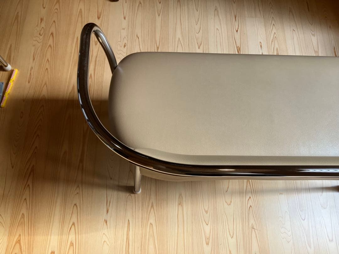 ビンテージ　チェア　2Ｐ　レザー　ミッドセンチュリー　モダン　椅子　アーム