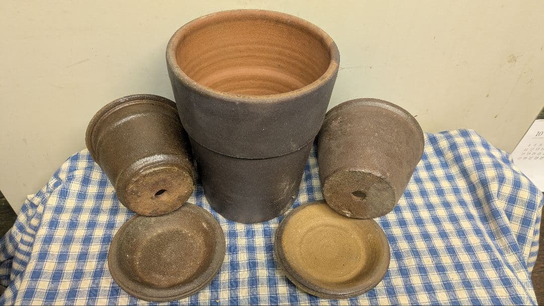 お買い得!タイ製レトロブラウンローズ型&深型皿付き陶器鉢セット