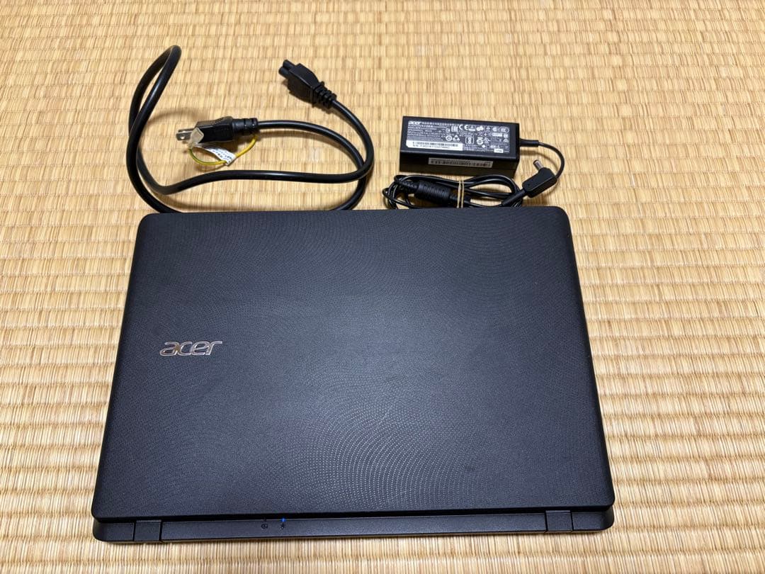 【値下げ】Acer ノートPC Aspire ES1-332 ACアダプター付き