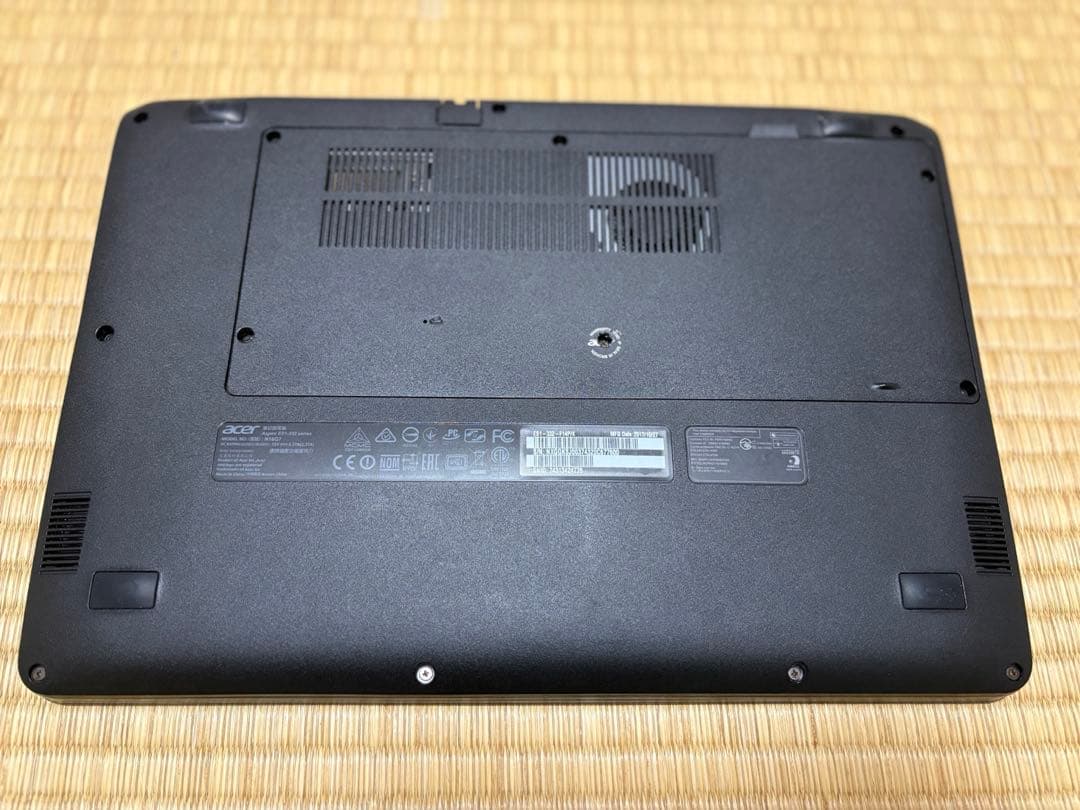【値下げ】Acer ノートPC Aspire ES1-332 ACアダプター付き