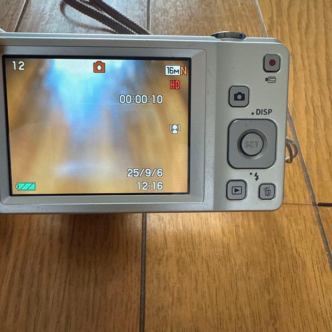 ☆CASIO EXILIM 16.1MP コンパクトデジタルカメラ　EX-ZS6