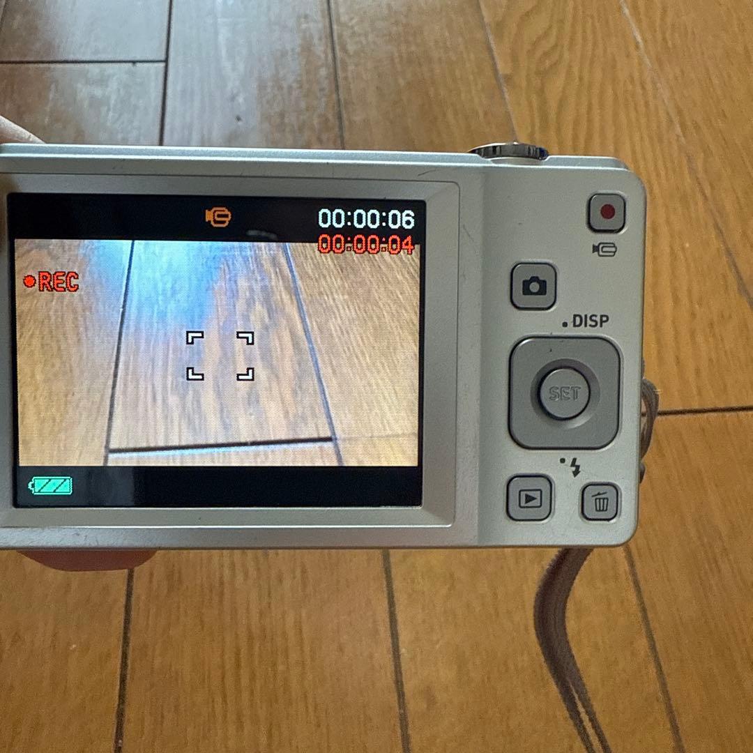 ☆CASIO EXILIM 16.1MP コンパクトデジタルカメラ　EX-ZS6