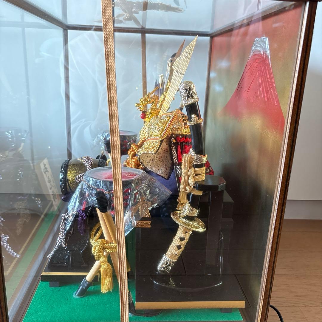 【美品】五月人形 兜 兜飾りガラスケース付き オルゴール付き　12号　端午節句