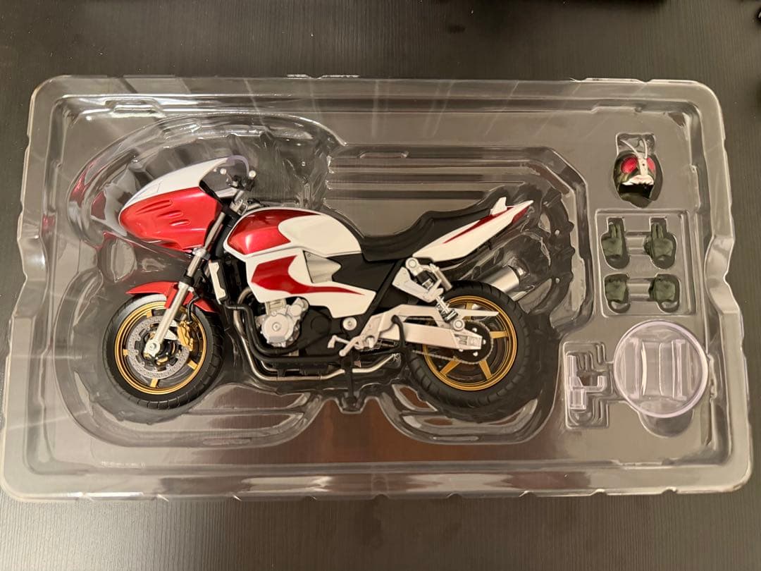 S.H.Figuarts 真骨彫 仮面ライダー2号／一文字隼人 サイクロン号