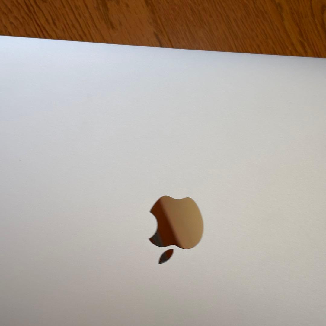 【バッテリー良好・充放電51回】 MacBook Air (M1, 2020)
