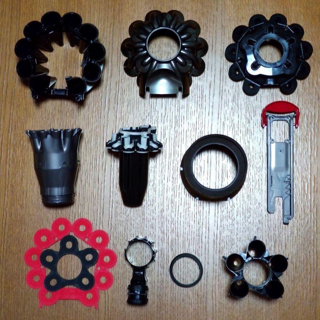 ダイソン SV11掃除機＋マキタ18vアダプターセット 完全分解清掃済み 動作品