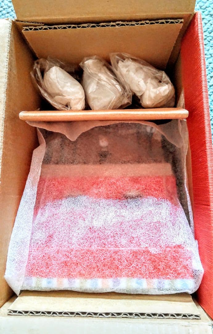 豆雛まねき猫　3段飾り　ひな祭り 陶器製 ミニチュア