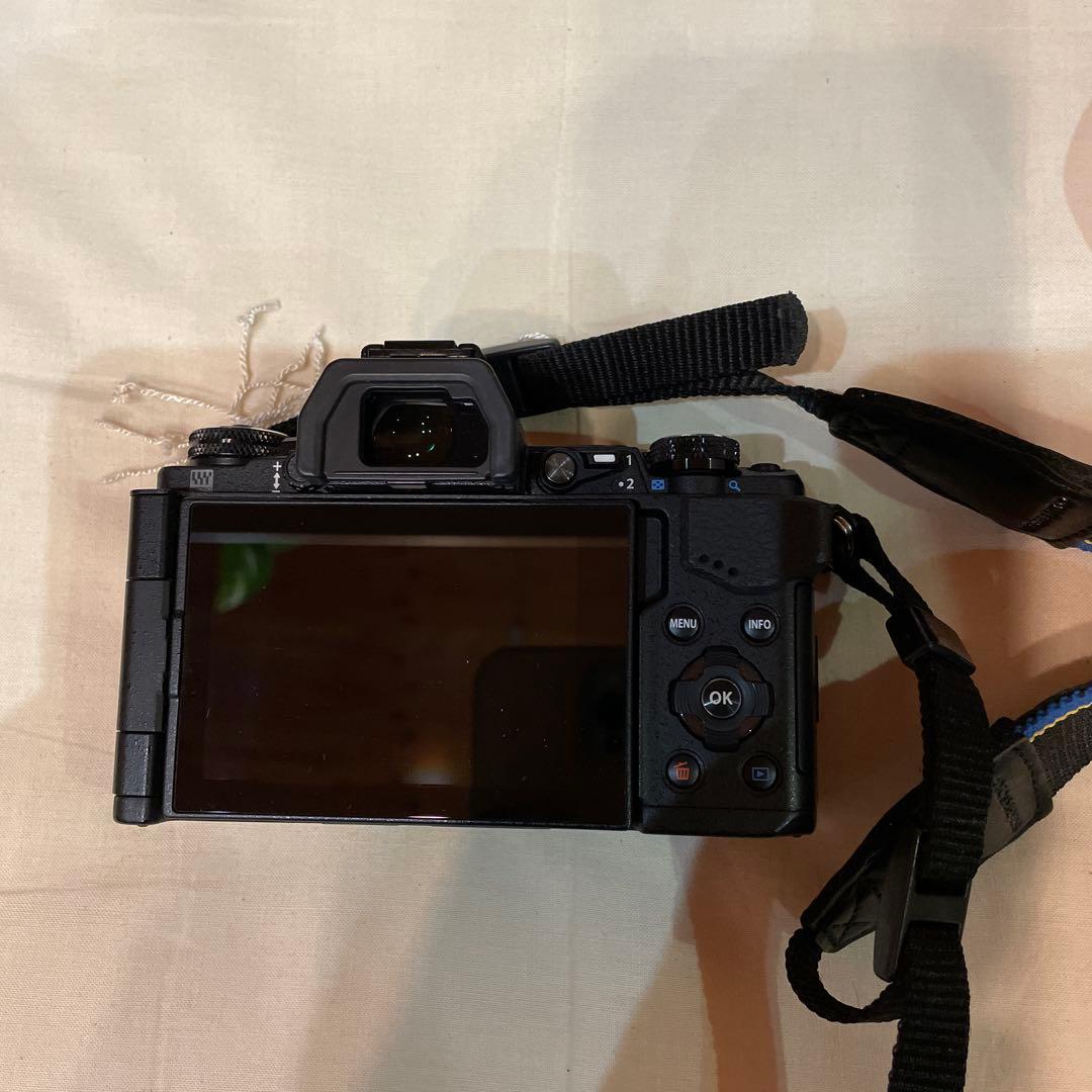 OLYMPUS E-M5 Mark II ミラーレス一眼　極美品