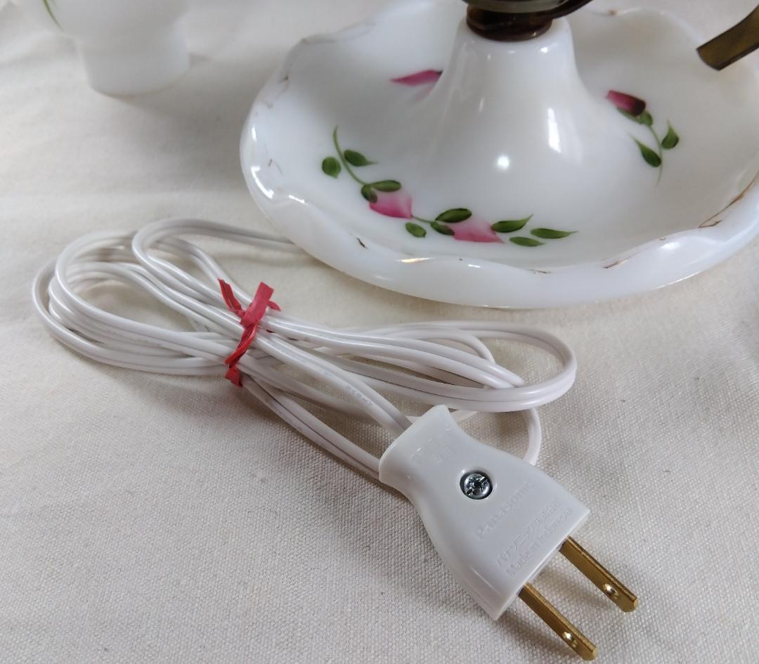 ☆アンティークスタイル ミルクガラス 薔薇 テーブルランプ