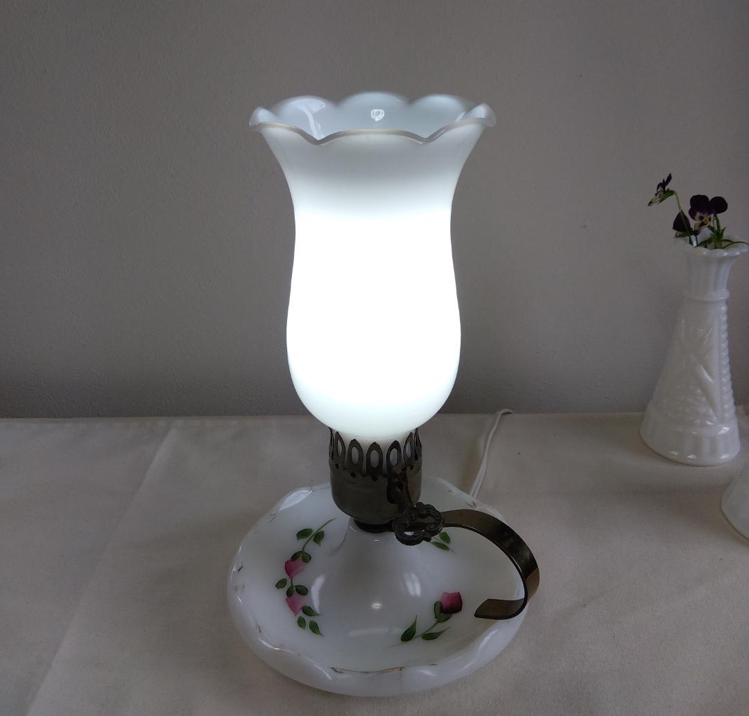 ☆アンティークスタイル ミルクガラス 薔薇 テーブルランプ