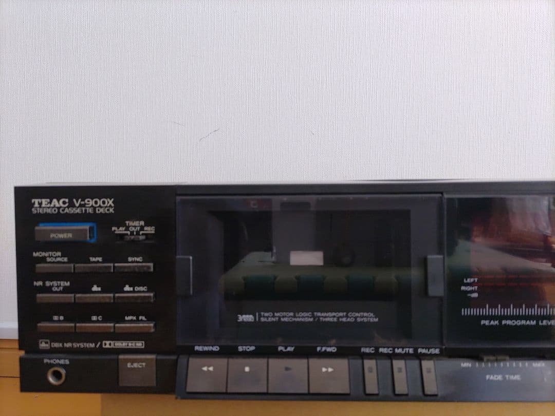 TEAC V-900X ステレオカセットデッキ　 【ジャンク品】