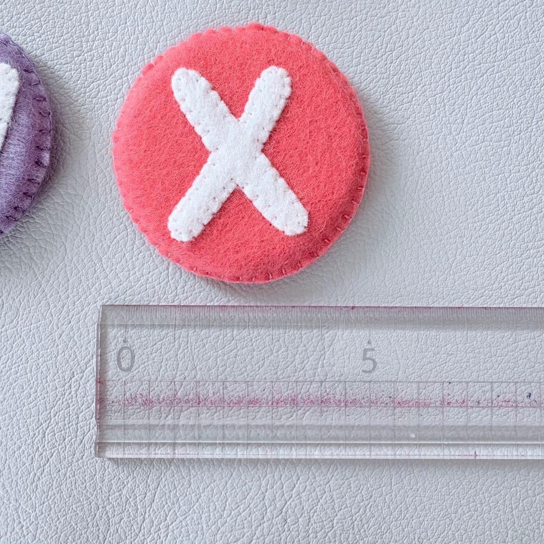 ハンドメイド　ひらがな、濁点小さい文字、アルファベット　フェルトマグネット