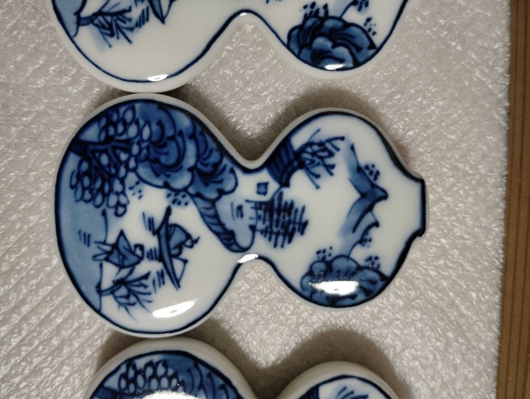 未使用　有田焼　源右衛門　箸置き　染付　山水人　瓢箪　箸置　箸置5客　共箱
