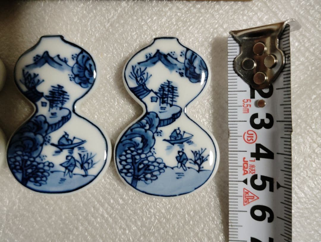 未使用　有田焼　源右衛門　箸置き　染付　山水人　瓢箪　箸置　箸置5客　共箱