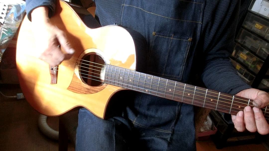 ❤️弦高調整済！Ibanez アイバニーズ AEW22CD-NT1201＋ケース