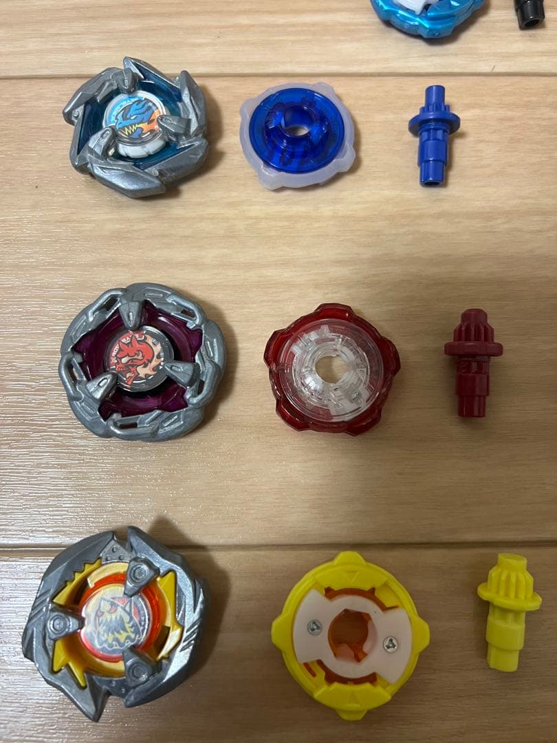 Beyblade X セット 多数のパーツ付き