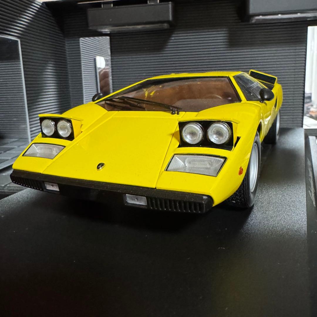 絶版未展示品 京商 1/18 ランボルギーニ カウンタック LP400 イエロー