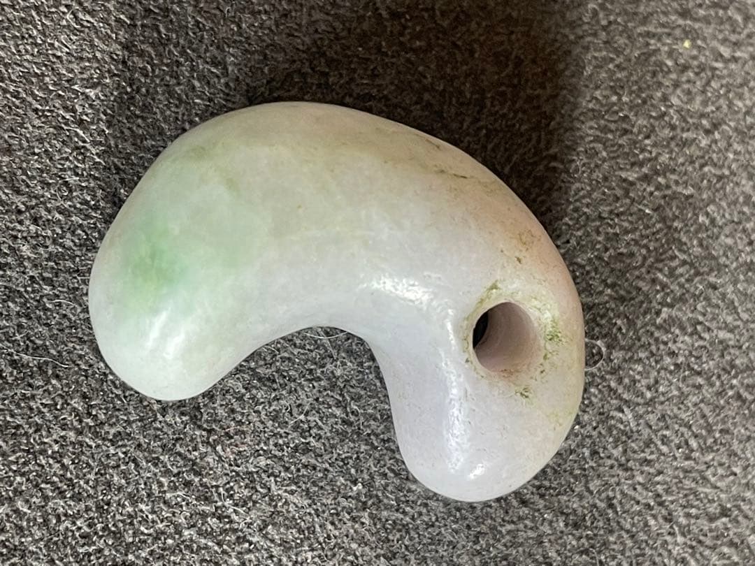 弥生〜古墳時代　翡翠勾玉