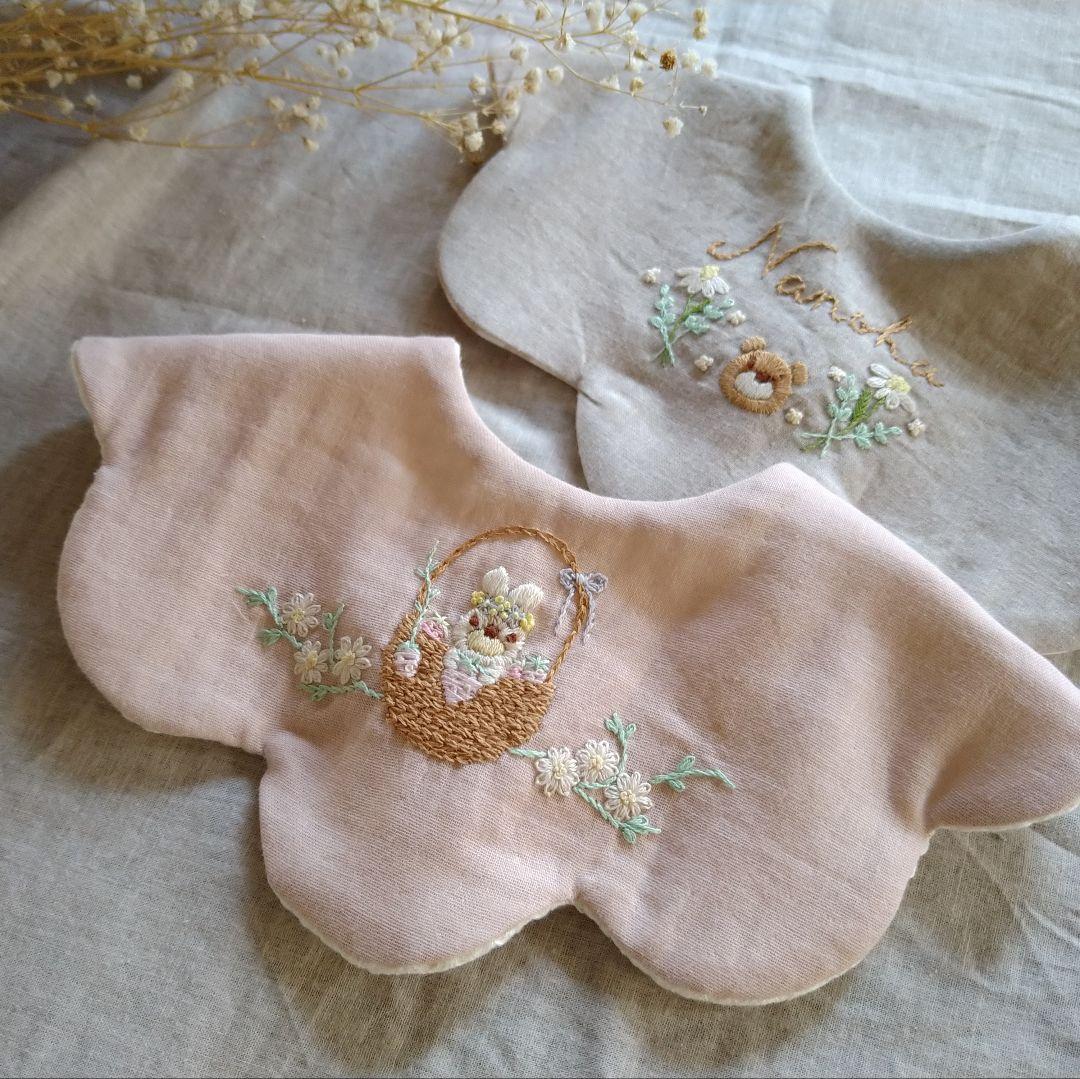 【オーダー承ります】うさぎさん 刺繍 スタイ 2種ご用意致しました