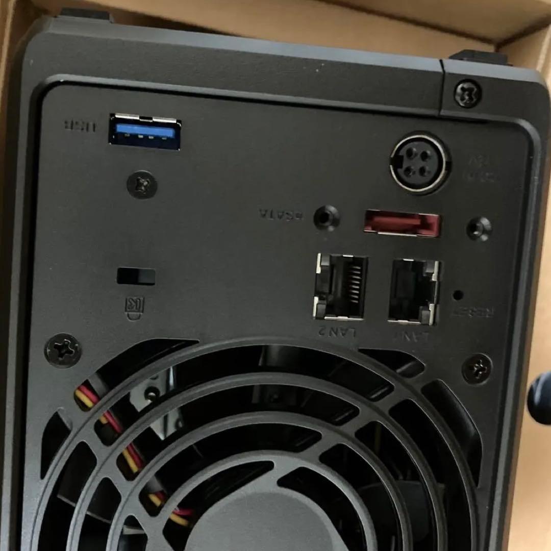 外付けハードディスク・ドライブ Synology DS720+ NAS